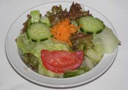 Smiley_Face_Salad-Copyright_EOTR-AustrianClubMelbourne