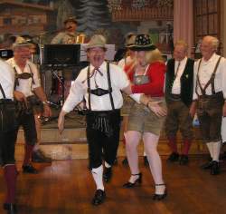 Tracht_Pruegel-Copyright_EOTR-AustrianClubMelbourne