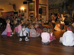 Bellydance_Classes_For_Children-Copyright_EOTR-AustrianClubMelbourne